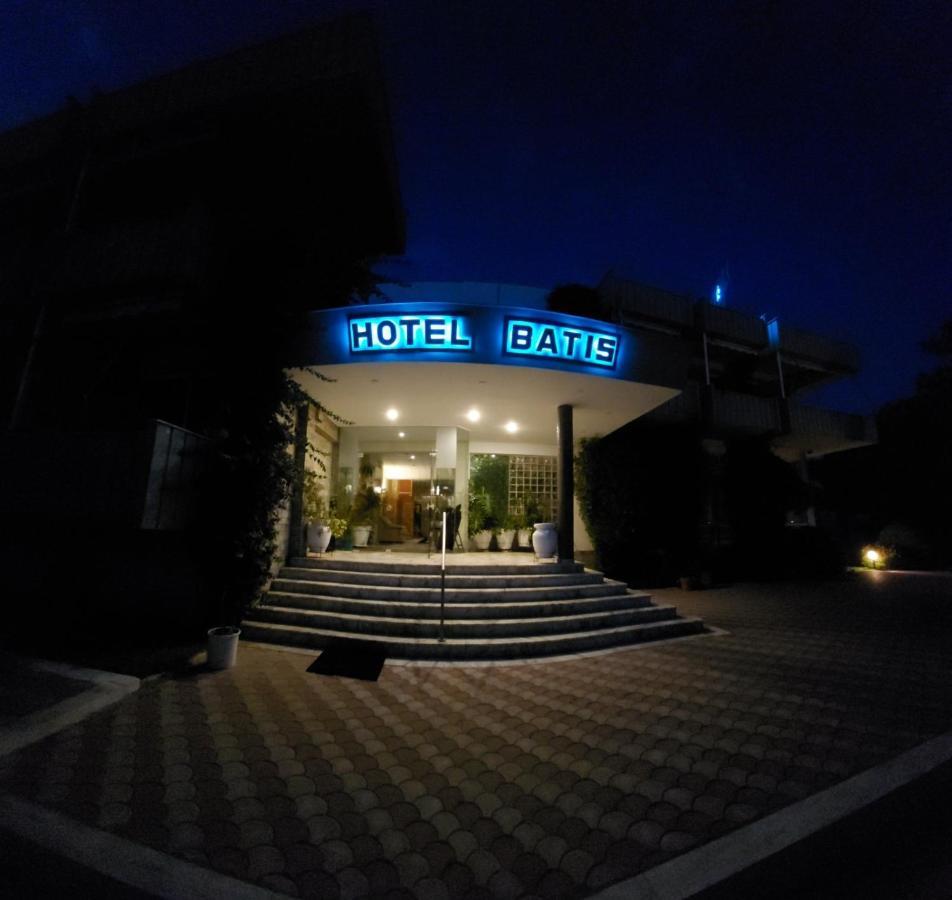 Batis Hotel Livanátai Exterior foto